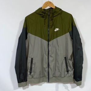 Nike tech windbreaker hoodie jacket